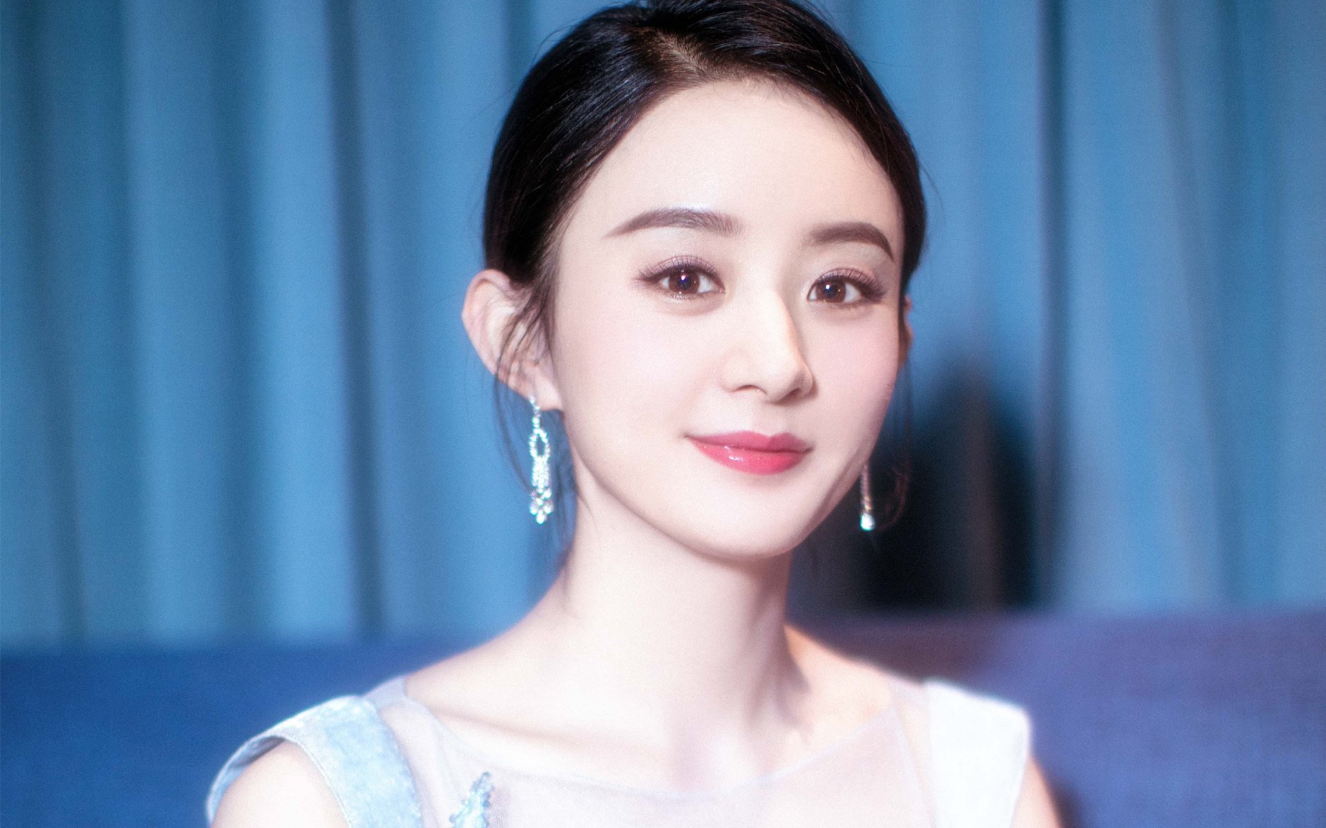 九游娱乐官网 (jiuyou)-曼联青训新星出战英超完成处子球，全场掌声雷动，曼联青训新闻