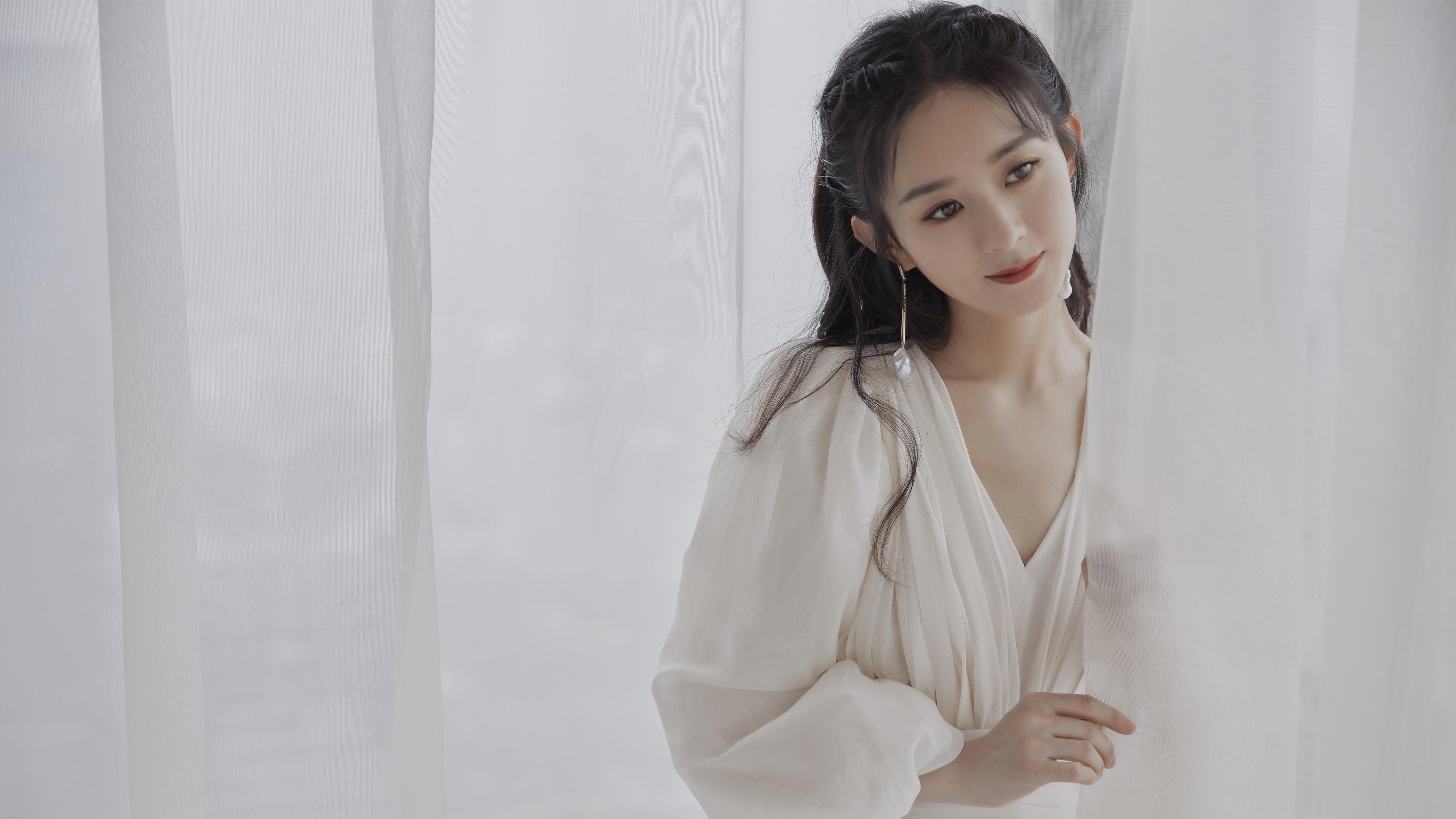 广东队重视防守篮板保障攻守转换稳定，广东队的篮球比赛